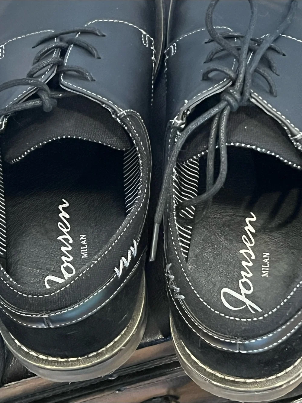 Men's Black Amy623 Dress Shoes with Contrast Stitching